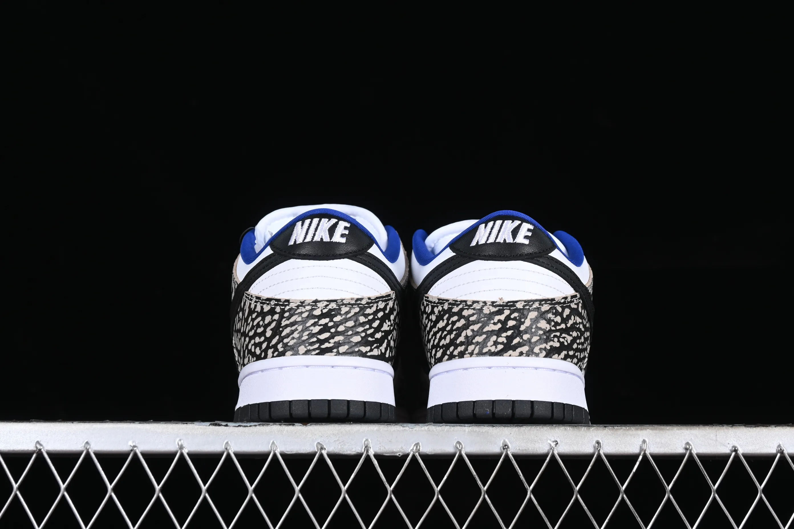 All Categories Nk SB Dunk Series Nk SB Dunk Low Low-top sneakers C version Supreme x Nk SB Dunk Low "NYC" joint model SB low-top casual sneakers 304292-001